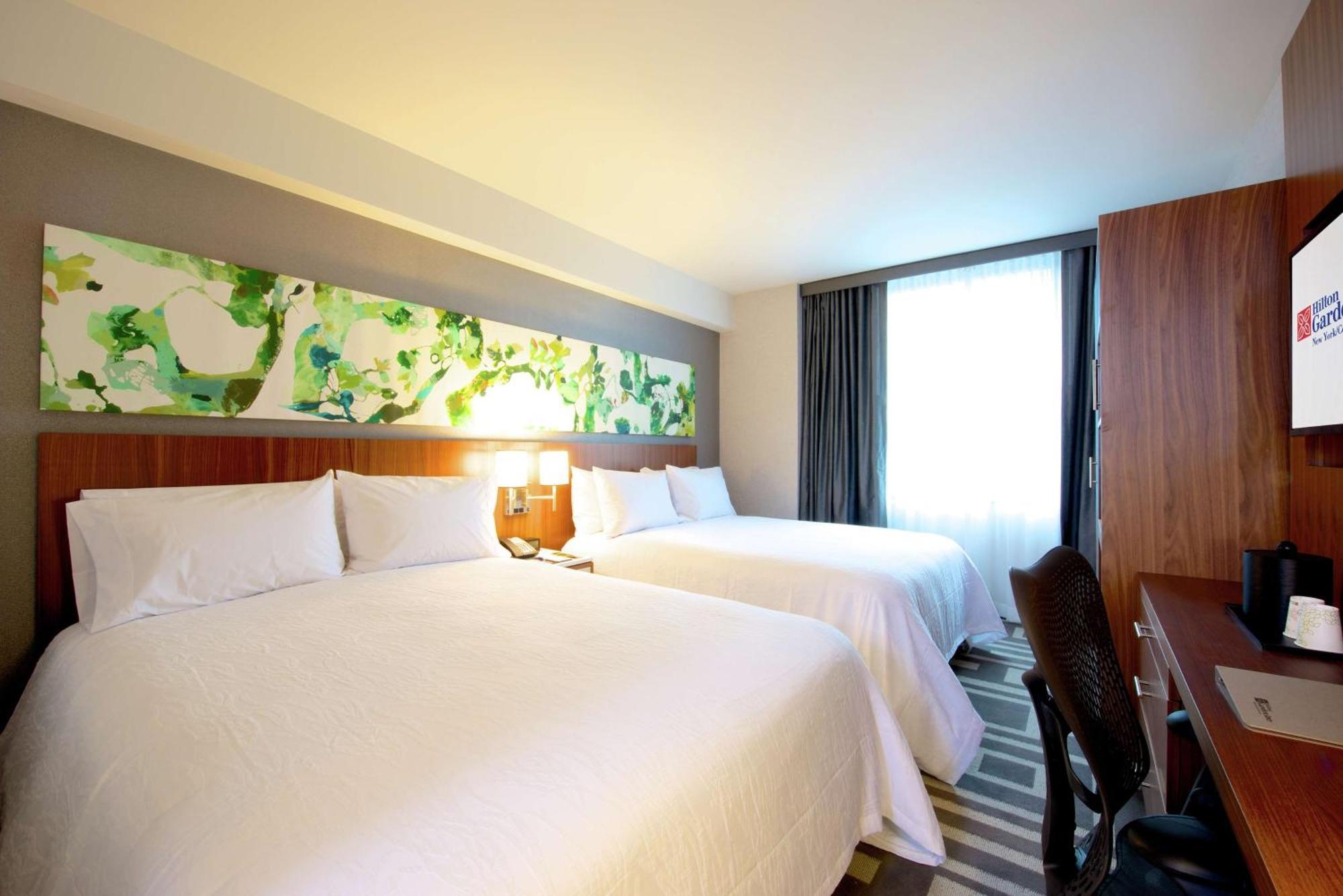 Hilton Garden Inn Central Park South New York Exterior foto