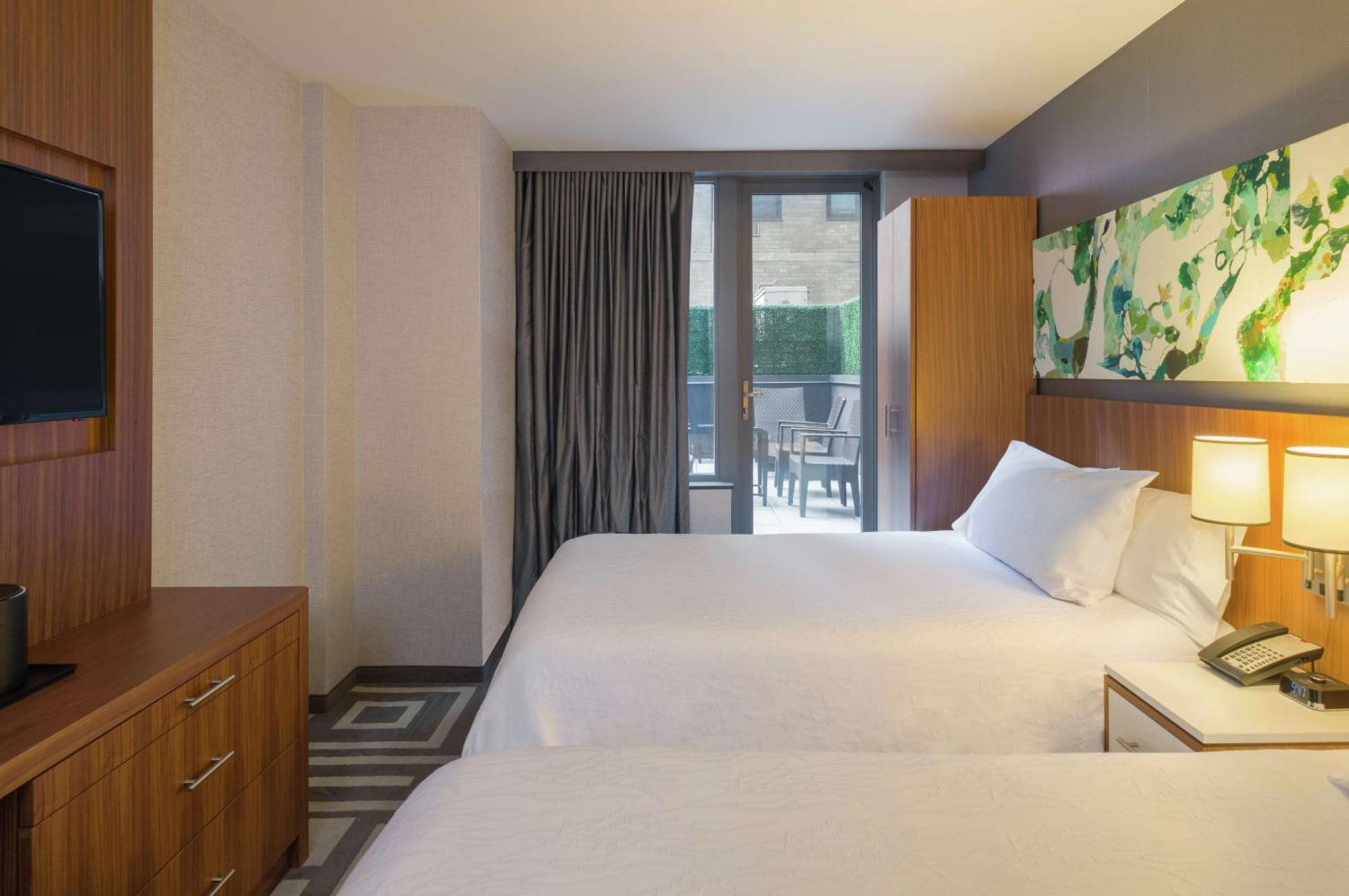 Hilton Garden Inn Central Park South New York Exterior foto