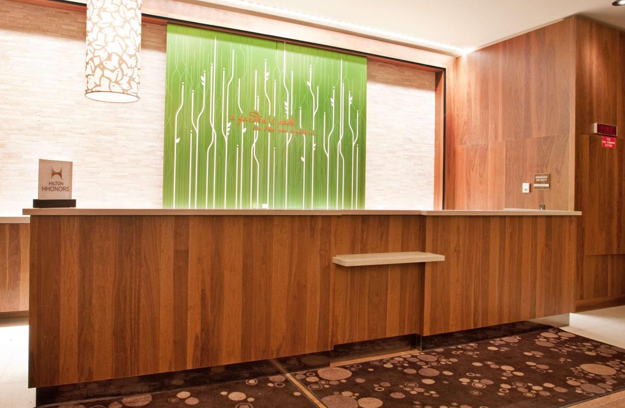 Hilton Garden Inn Central Park South New York Exterior foto