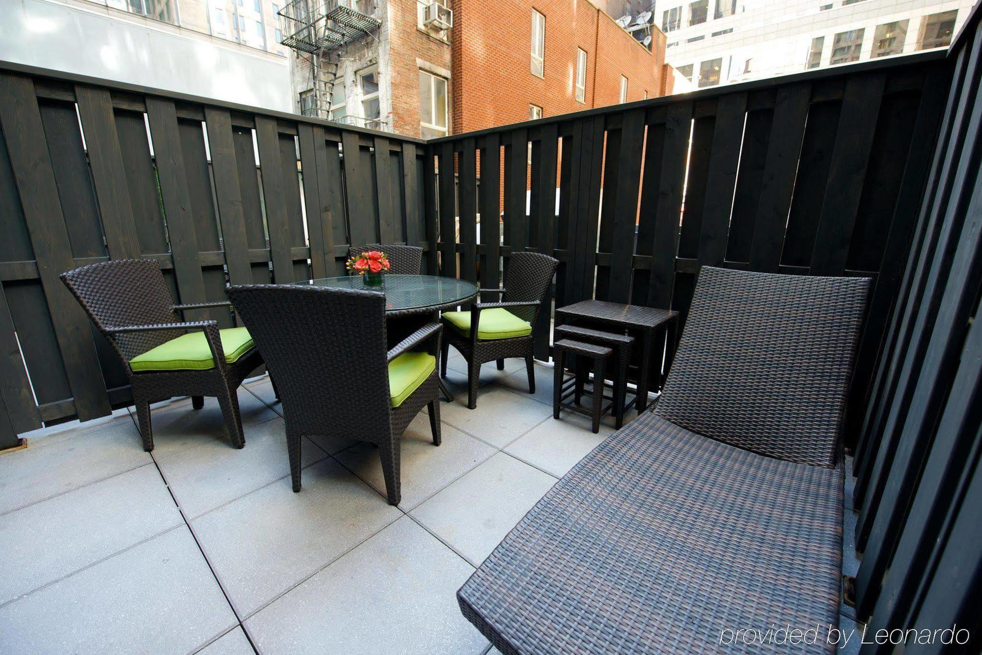 Hilton Garden Inn Central Park South New York Exterior foto