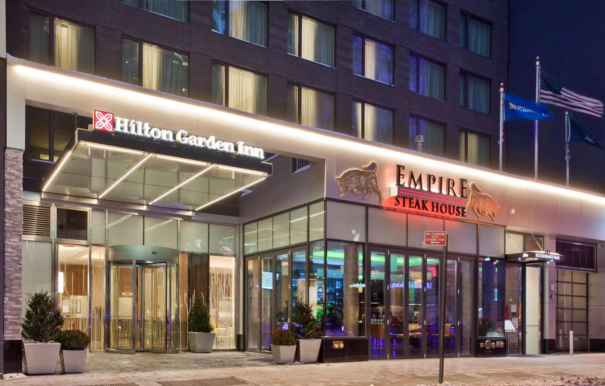Hilton Garden Inn Central Park South New York Exterior foto